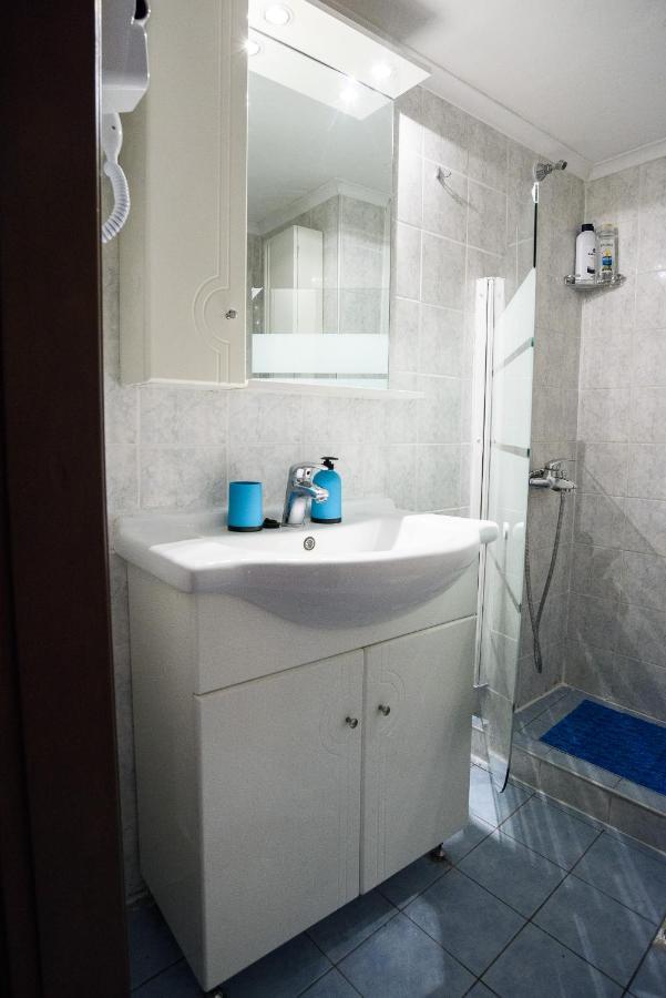 Salonika Downtown Spacious Apartment Салоники Экстерьер фото