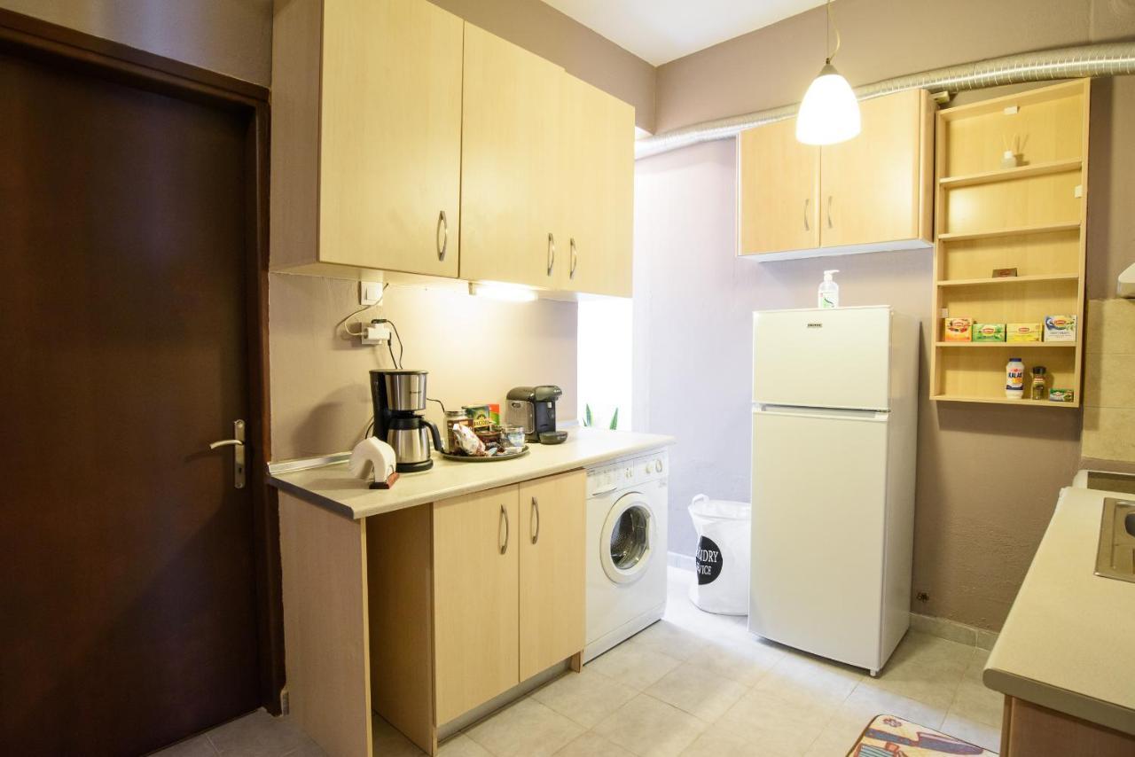 Salonika Downtown Spacious Apartment Салоники Экстерьер фото